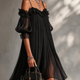 Abito Mini in Chiffon Nero con Spalle Scoperte e Bordo in Pizzo