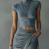 Set T-Shirt Blu e Gonna Drappeggiata in Rete