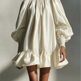 Abito Mini Ruffle con Maniche a Puff in Satin Beige