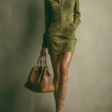 Abito Mini in Finta Suede Marrone con Collo Alto e Zip