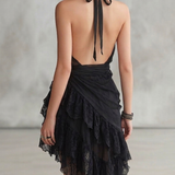 Abito Mini in Pizzo Nero con Scollo Halter e Volant